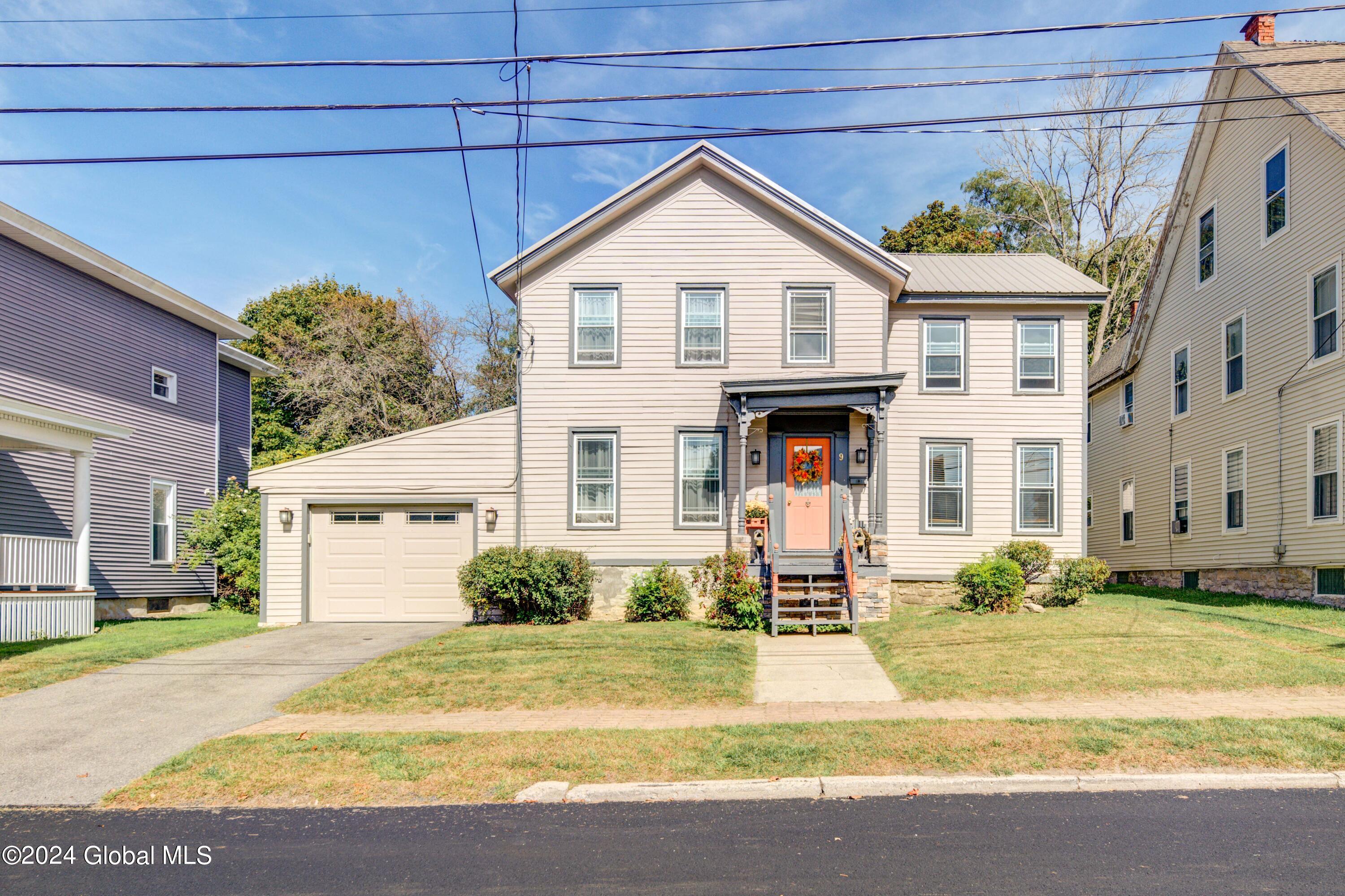 Montgomery St, Johnstown, NY 12095