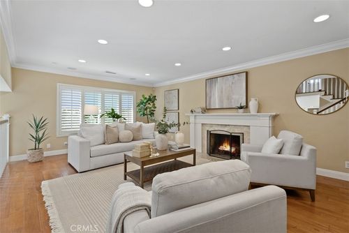 3831 Wisteria St, Seal Beach, CA, 90740 | Card Image