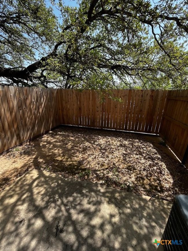 202 S Walnut St, Townhouse with 2 bedrooms, 2 bathrooms and null parking in Lampasas TX | Image 10