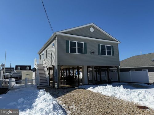 52 Phyllis Ln, Manahawkin, NJ, 08050-4140 | Card Image