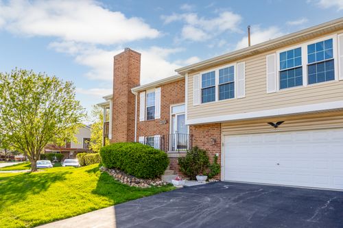 9756 Cambridge Circle, Mokena, IL, 60448 | Card Image