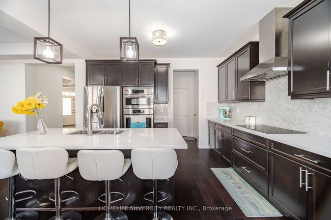 13 Fenchurch Dr, House other with 6 bedrooms, 5 bathrooms and 4 parking in Brampton ON | Image 9