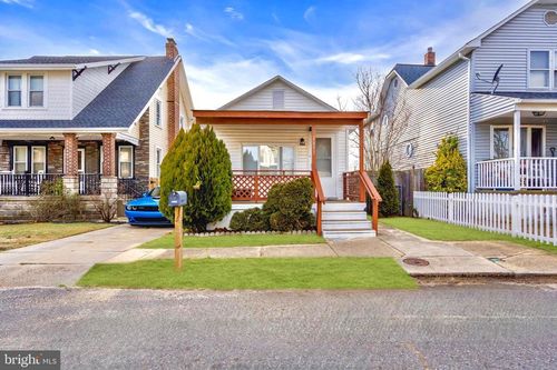 1611 Adams St, Cinnaminson, NJ, 08077-2601 | Card Image