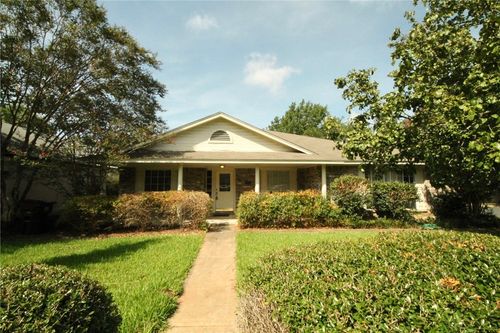 7937 Luling Ln, Austin, TX, 78729-4927 | Card Image