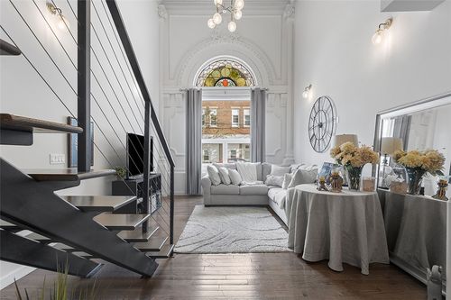 102-2132 Sarah St, Pittsburgh, PA, 15203-2061 | Card Image