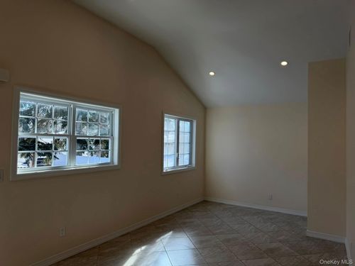 168 Woodycrest Dr, Farmingville, NY, 11738-2624 | Card Image
