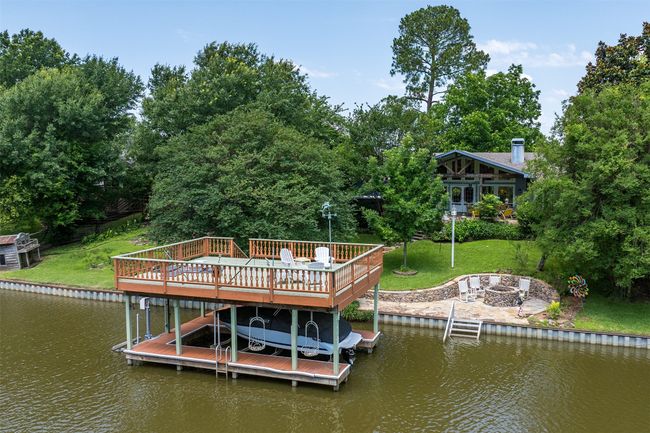 Dock with Electric Boat Lift and Electric Jet Ski Lift | Image 36