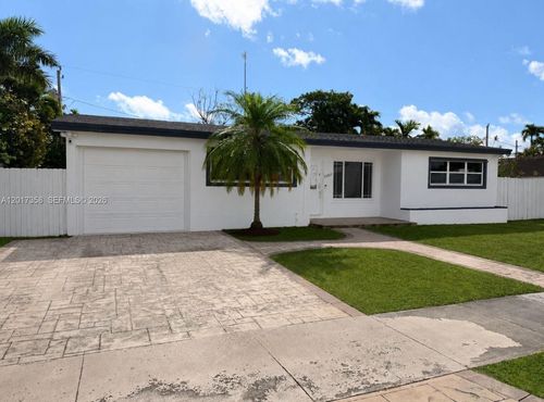 21011 Ne 25th Ct, Miami, FL, 33180-1033 | Card Image