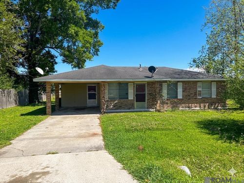 9162 Delta Place Rd, New Roads, LA, 70760-4517 | Card Image