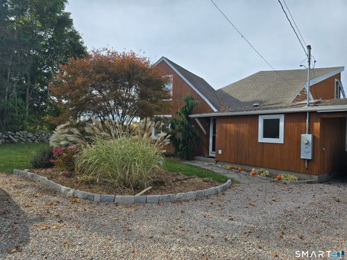 544 Greenhaven Rd, Pawcatuck, CT, 06379-2092 | Card Image