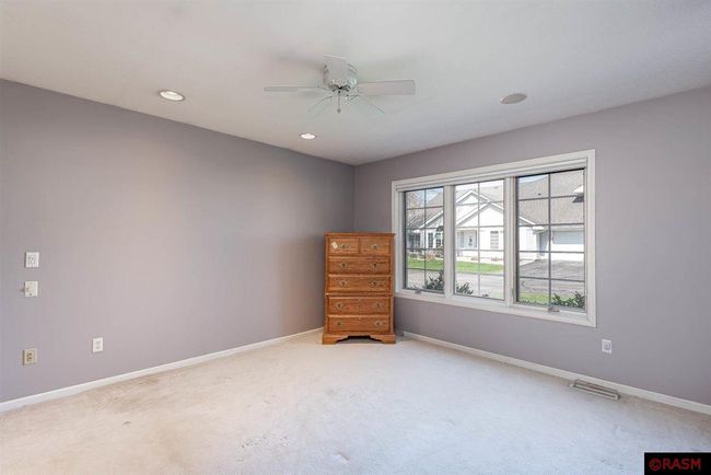 267 Plum Run, Townhouse with 2 bedrooms, 2 bathrooms and null parking in Le Sueur MN | Image 17