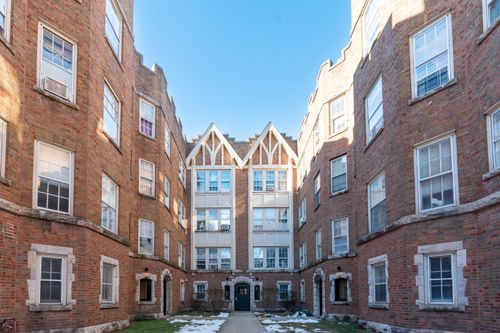 apt-2-7418 N Damen Ave, Chicago, IL, 60645-1459 | Card Image