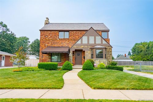 2977 Military St, Port Huron, MI, 48060-6630 | Card Image