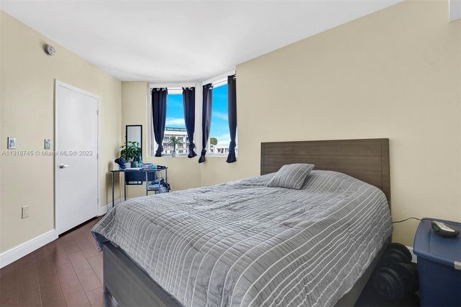 APT-2109 - 9055 Sw 73 Rd Ct, Condo with 3 bedrooms, 2 bathrooms and null parking in Pinecrest FL | Image 24