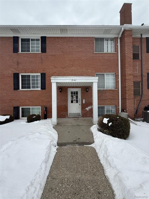 8141 Denwood Dr, Sterling Heights, MI, 48312-5915 | Card Image