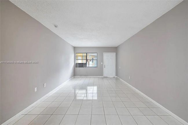 4 - 7271 Gary Ave, Home with 2 bedrooms, 2 bathrooms and null parking in Miami Beach FL | Image 5