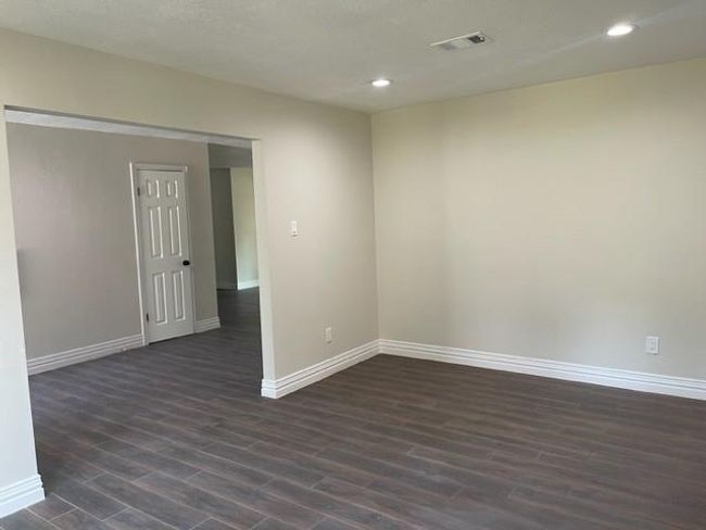 6322 Inway Dr, House other with 4 bedrooms, 4 bathrooms and 1 parking in Spring TX | Image 6