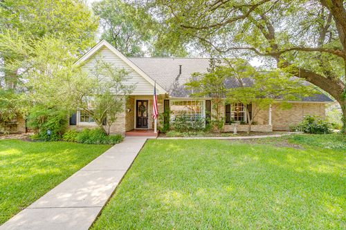 4305 Elmwood Dr, Benbrook, TX, 76116-7670 | Card Image