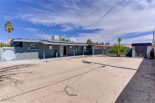 1924 Sweeney Ave, Las Vegas, NV, 89104-1931 | Card Image