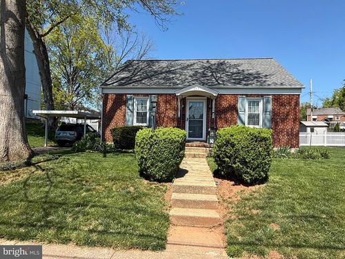 345 E High St, MIDDLETOWN, PA, 17057-1909 | Card Image