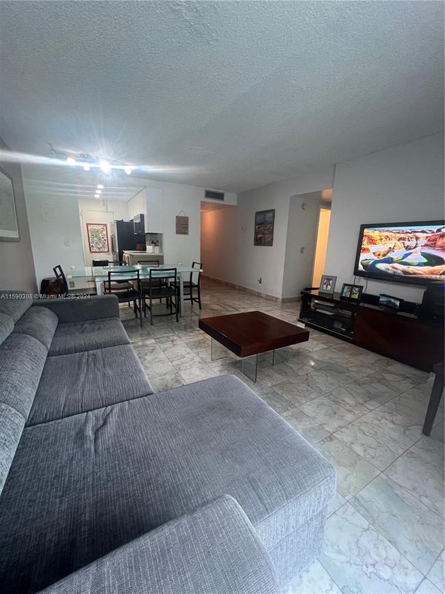303 - 2350 Ne 135th St, Condo with 2 bedrooms, 2 bathrooms and null parking in North Miami FL | Image 16