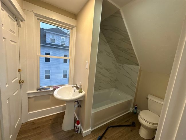 APT-3 - 71 Flagg St, Condo with 2 bedrooms, 1 bathrooms and 2 parking in Clinton MA | Image 7