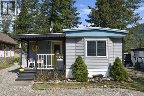 2756 Greenwood Rd, Nelson, BC, V1L6L2 | Card Image