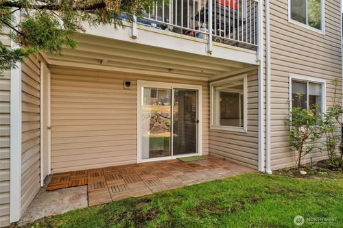 h126-19230 Forest Park Drive Ne, Lake Forest Park, WA, 98155 | Card Image