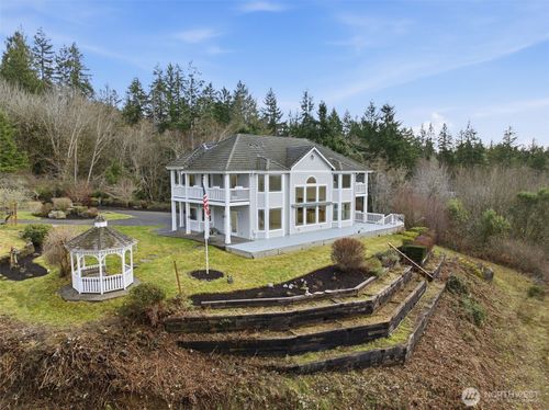 457 E Victor Rd, Belfair, WA, 98528-8302 | Card Image