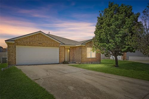 14400 Martial Eagle Dr, Elgin, TX, 78621-4230 | Card Image