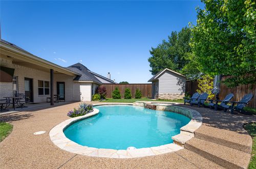 213 Wayne Dr, Aledo, TX, 76008-4577 | Card Image