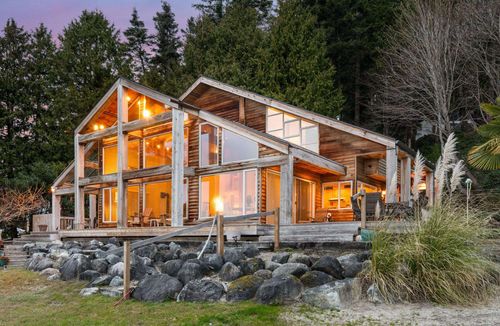 598 Tsawwassen Beach Rd, Delta, BC, V4M4C7 | Card Image