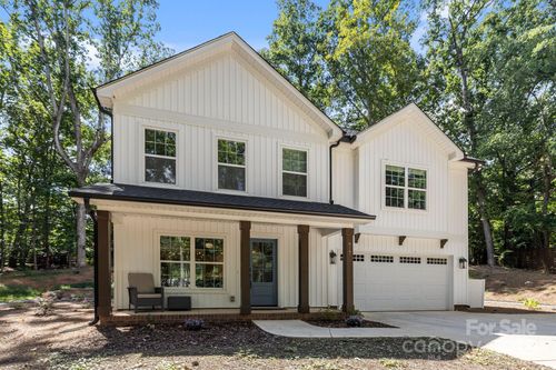 617 Teresa Cir, Waxhaw, NC, 28173-8916 | Card Image