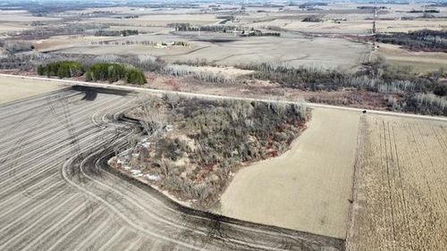 9485 90th Ave Sw, Stewartville, MN, 55976-2900 | Card Image