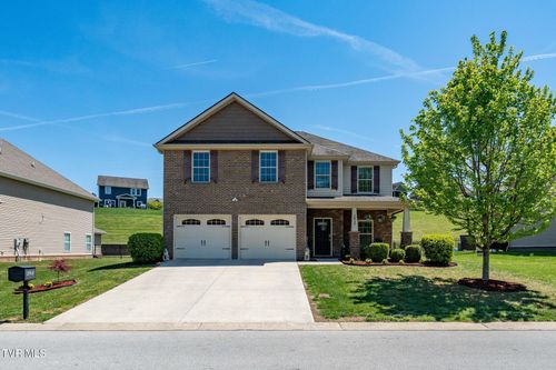 2915 Royal Mile Dv, Kingsport, TN, 37664-5831 | Card Image