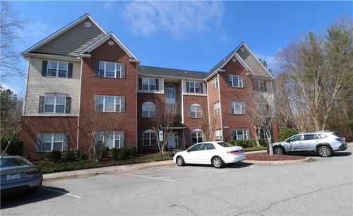 apt-102-6901 Hanesbrook Cir, Clemmons, NC, 27012-7834 | Card Image