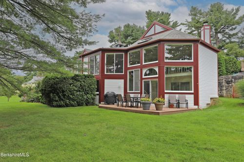 gh-8-19 Hawthorne Rd, Stockbridge, MA, 01262 | Card Image