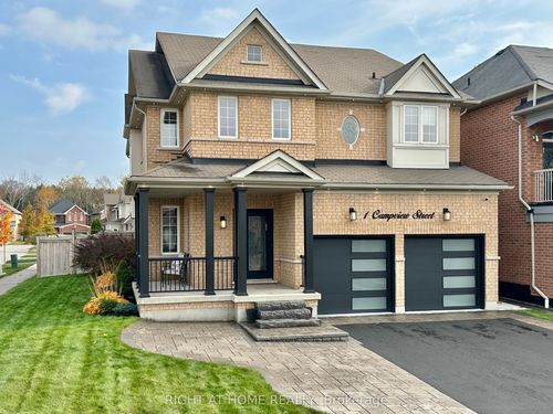 10 Campview St, Whitby, ON, L1R0K5 | Card Image