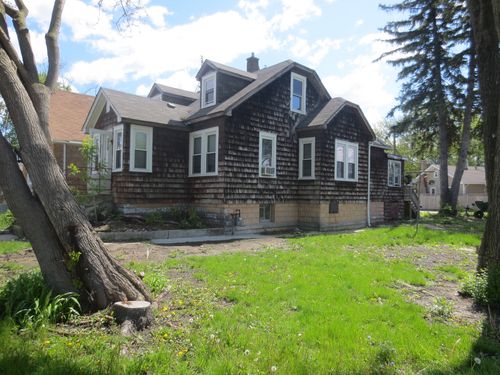 8215 W Forest Preserve Ave, Chicago, IL, 60634-2820 | Card Image