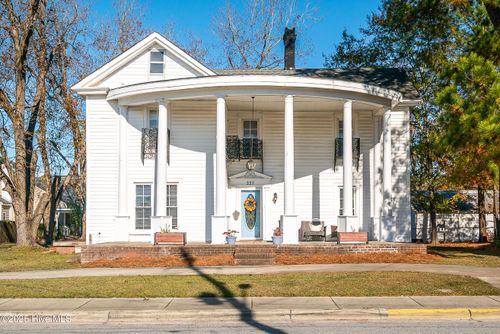 227 Blount St, Winterville, NC, 28590-9287 | Card Image