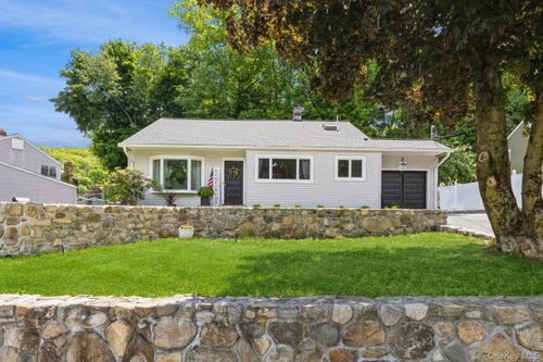 12 Stony Brook Rd, Sloatsburg, NY, 10974-1316 | Card Image