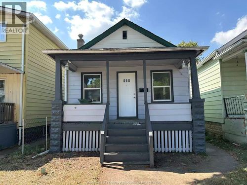 455 Aylmer Ave, Windsor, ON, N9A1T5 | Card Image