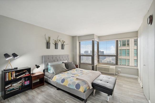 APT-3707 - 30 E Huron St, Condo with 2 bedrooms, 1 bathrooms and null parking in CHICAGO IL | Image 7