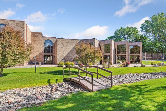 APT-306 - 2240 Midland Grove Rd, Condo with 2 bedrooms, 2 bathrooms and null parking in Roseville MN | Image 60