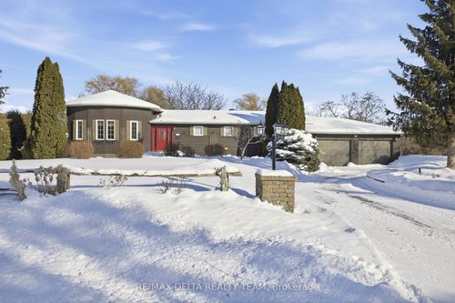 1653 Lakeshore Dr, Greely, ON, K4P1H1 | Card Image