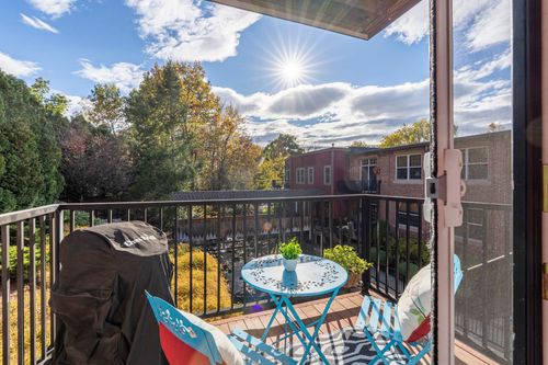 unit-211-7 Chester Rd, Derry, NH, 03038-1672 | Card Image