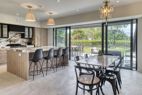 1050 King St, Orient, NY, 11957-1211 | Card Image