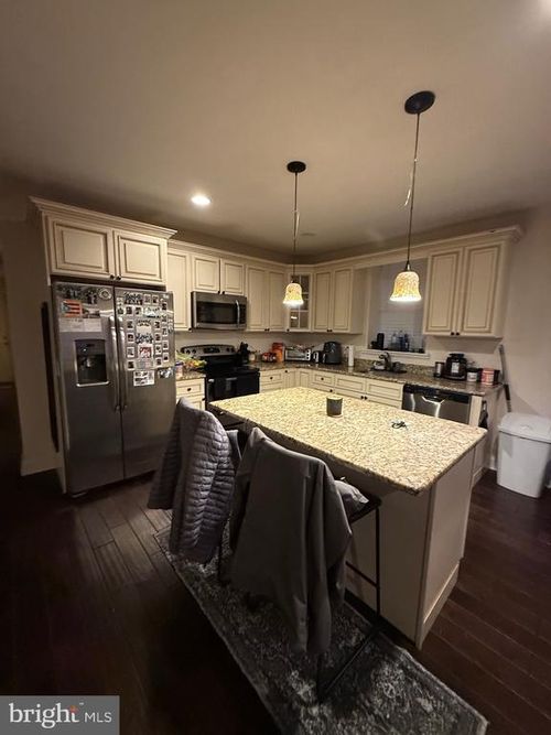 6110 Ridge Ave, PHILADELPHIA, PA, 19128-1605 | Card Image