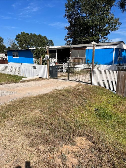 8026 Forest Trace Blvd, Conroe, TX, 77306-5010 | Card Image