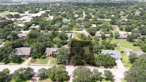 1500 Glade St, College Station, TX, 77840-4364 | Card Image